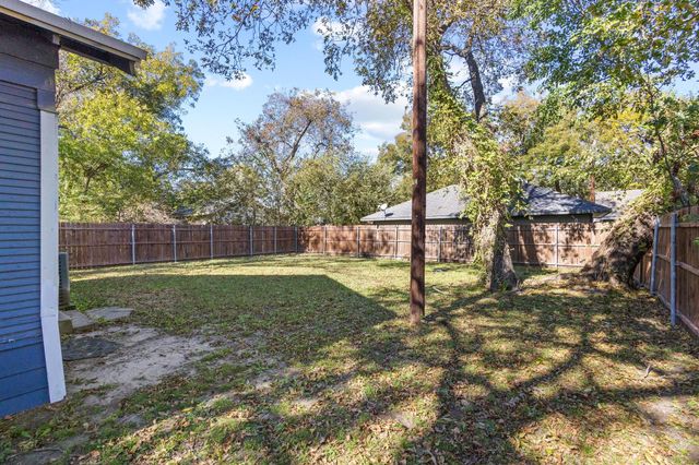 113 E Cummings Street, Gainesville, TX 76240