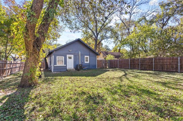 113 E Cummings Street, Gainesville, TX 76240