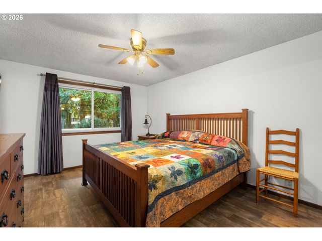850 Nw FOREST St, Hillsboro, OR 97124