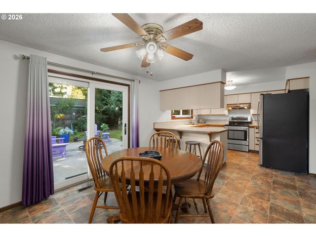 850 Nw FOREST St, Hillsboro, OR 97124