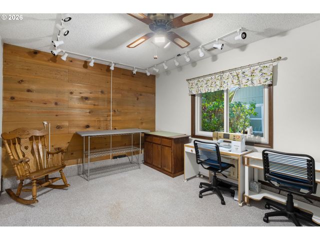 850 Nw FOREST St, Hillsboro, OR 97124