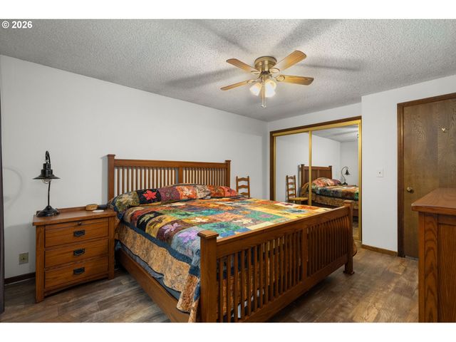 850 Nw FOREST St, Hillsboro, OR 97124