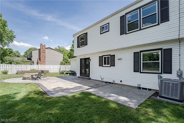 1969 Willowdale Drive, Stow, OH 44224