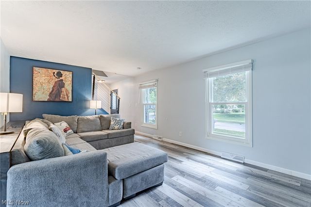 1969 Willowdale Drive, Stow, OH 44224