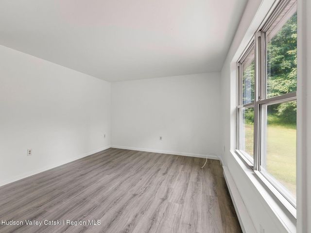 974 Old Post Road, New Paltz, NY 12561