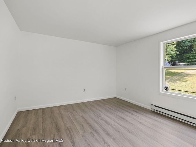 974 Old Post Road, New Paltz, NY 12561