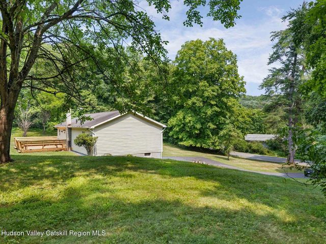 974 Old Post Road, New Paltz, NY 12561