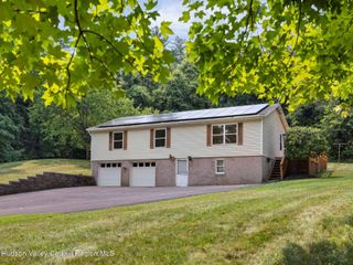 974 Old Post Road, New Paltz, NY 12561