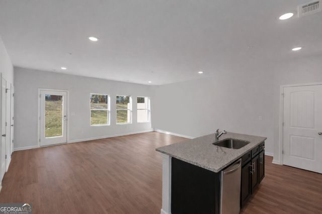 5455 Biltmore Drive, Atlanta, GA 30349