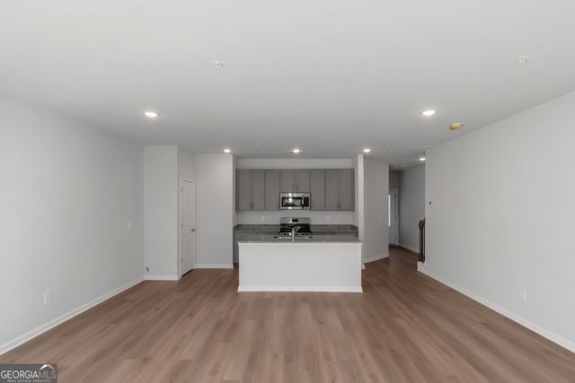 5455 Biltmore Drive, Atlanta, GA 30349