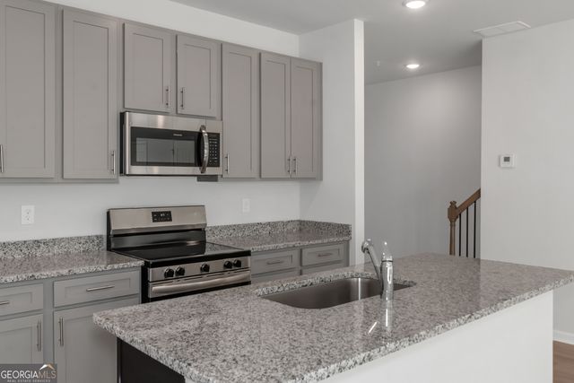 5455 Biltmore Drive, Atlanta, GA 30349