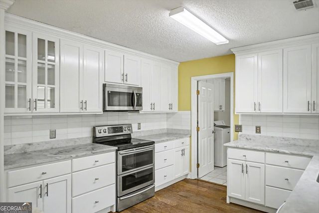 762 Robin Hood Drive, Hinesville, GA 31313