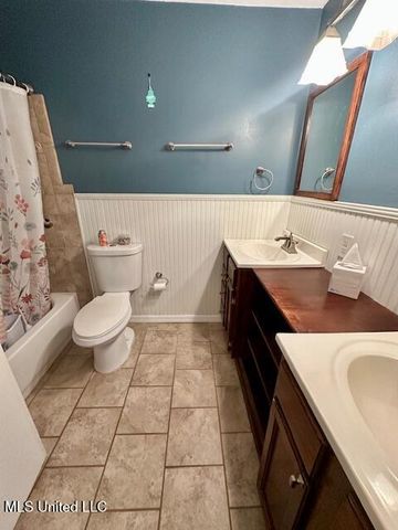 121 Vance Place, Long Beach, MS 39560