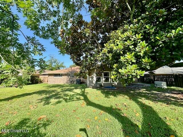 121 Vance Place, Long Beach, MS 39560