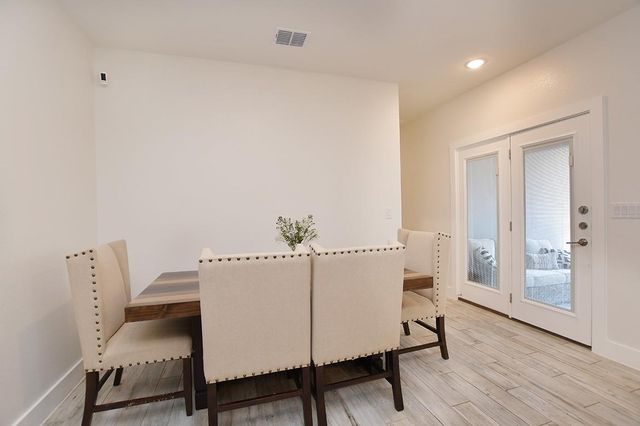424 Parkline DR 28B, Georgetown, TX 78626