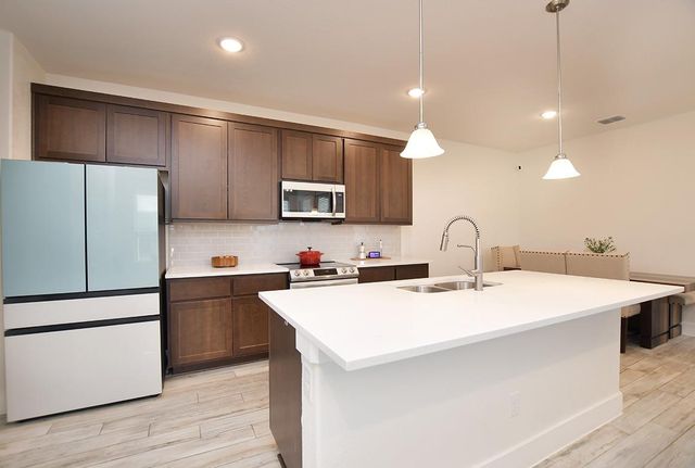424 Parkline DR 28B, Georgetown, TX 78626