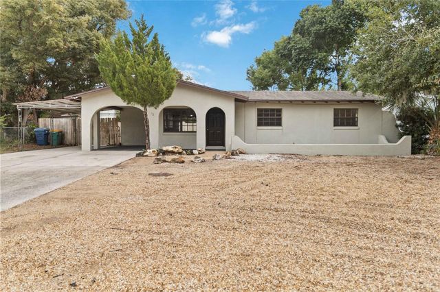 608 DORA AVENUE, Tavares, FL 32778