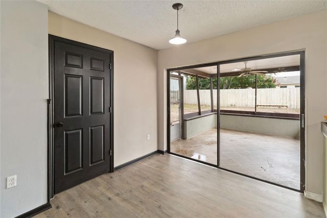 608 DORA AVENUE, Tavares, FL 32778