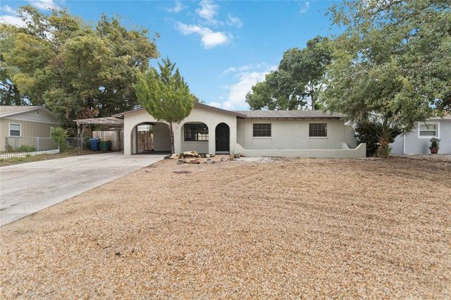 608 DORA AVENUE, Tavares, FL 32778