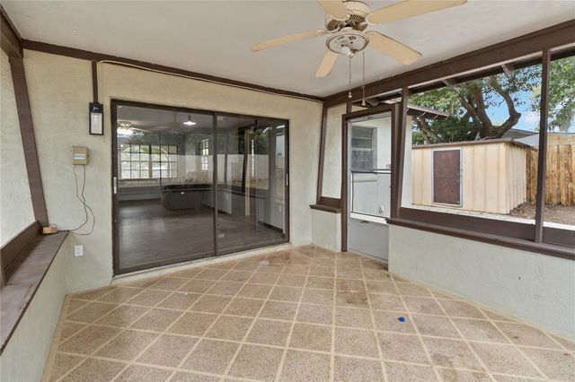 608 DORA AVENUE, Tavares, FL 32778