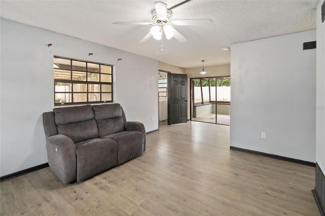 608 DORA AVENUE, Tavares, FL 32778