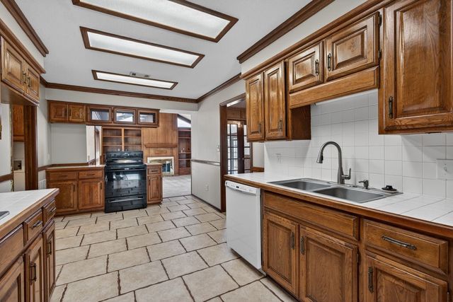 1509 N 11th Street, Van Buren, AR 72956