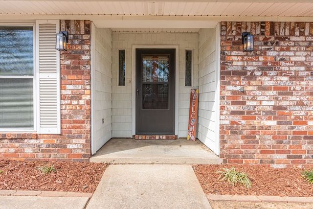 1509 N 11th Street, Van Buren, AR 72956