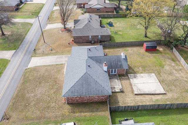 1509 N 11th Street, Van Buren, AR 72956