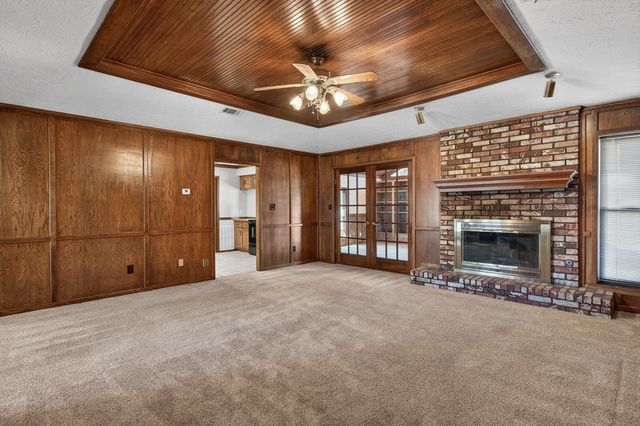 1509 N 11th Street, Van Buren, AR 72956