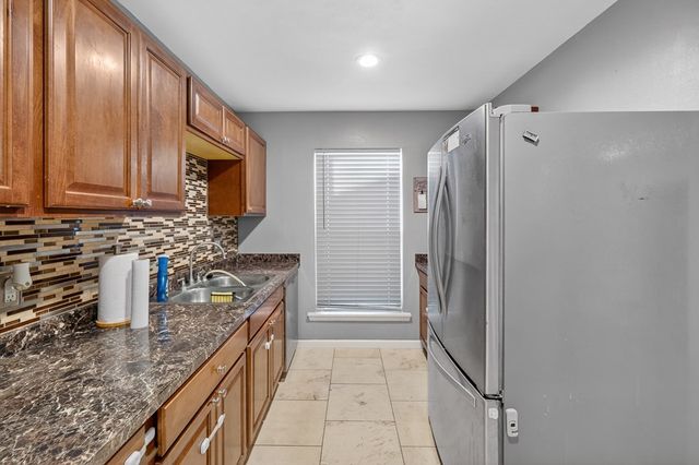 4704 Thomason Dr, Midland, TX 79703