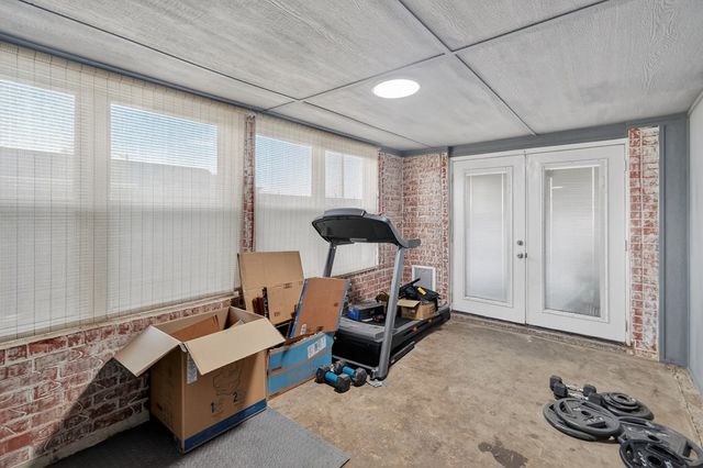 4704 Thomason Dr, Midland, TX 79703