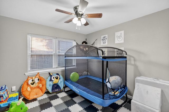 4704 Thomason Dr, Midland, TX 79703