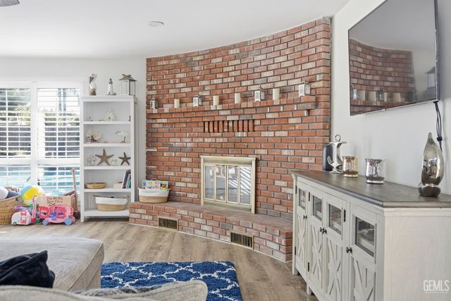 7605 Penny Marie Avenue, Bakersfield, CA 93308