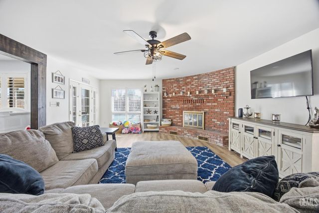 7605 Penny Marie Avenue, Bakersfield, CA 93308