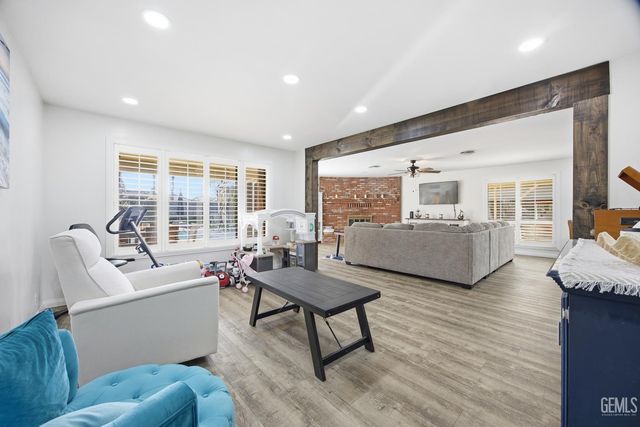 7605 Penny Marie Avenue, Bakersfield, CA 93308