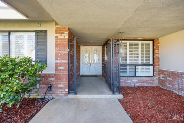 7605 Penny Marie Avenue, Bakersfield, CA 93308