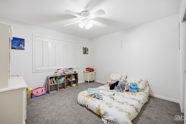 7605 Penny Marie Avenue, Bakersfield, CA 93308