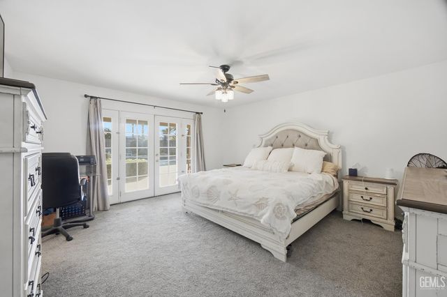 7605 Penny Marie Avenue, Bakersfield, CA 93308