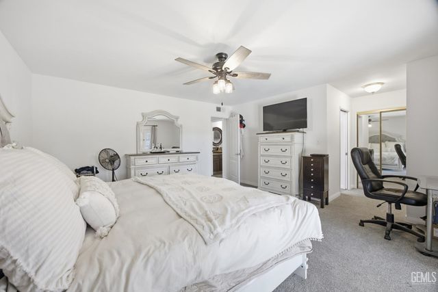 7605 Penny Marie Avenue, Bakersfield, CA 93308