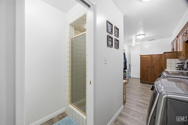 7605 Penny Marie Avenue, Bakersfield, CA 93308