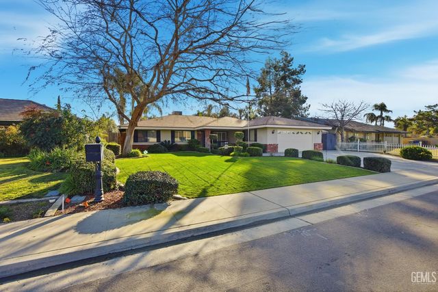 7605 Penny Marie Avenue, Bakersfield, CA 93308