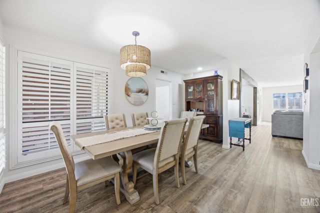 7605 Penny Marie Avenue, Bakersfield, CA 93308