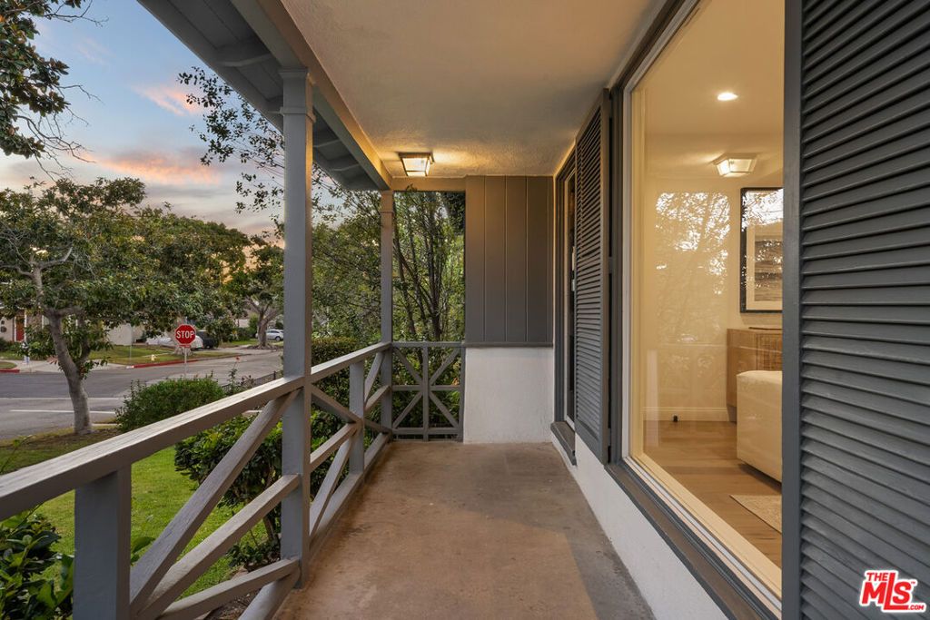 7393 W 83rd Street, Los Angeles, CA 90045 — photo 2