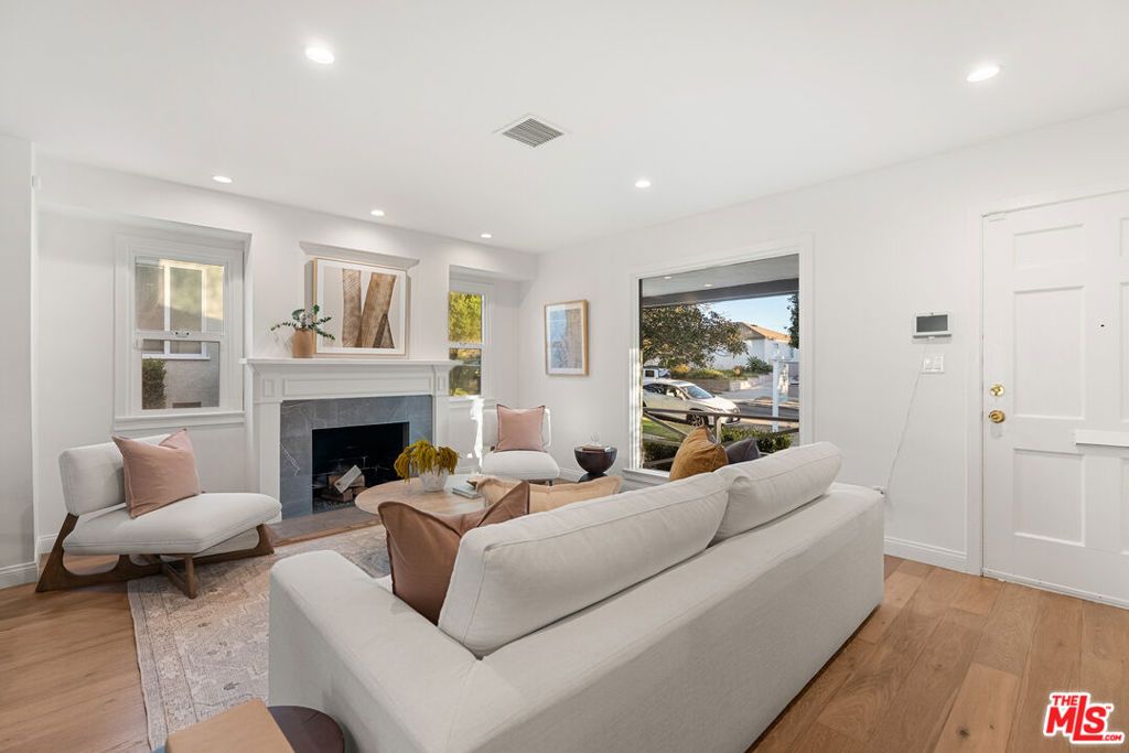 7393 W 83rd Street, Los Angeles, CA 90045 — photo 3