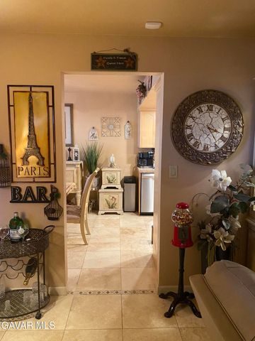 1844 E Avenue J2 4, Lancaster, CA 93535