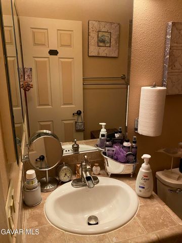 1844 E Avenue J2 4, Lancaster, CA 93535