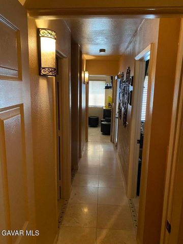 1844 E Avenue J2 4, Lancaster, CA 93535