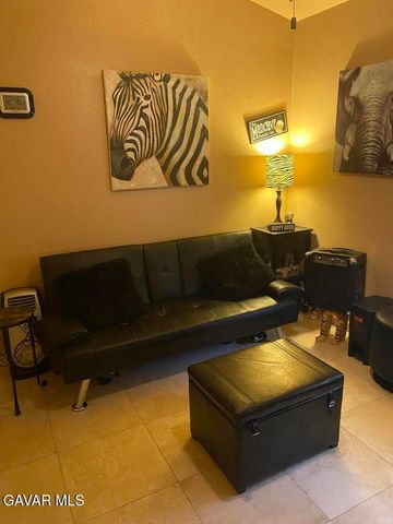 1844 E Avenue J2 4, Lancaster, CA 93535