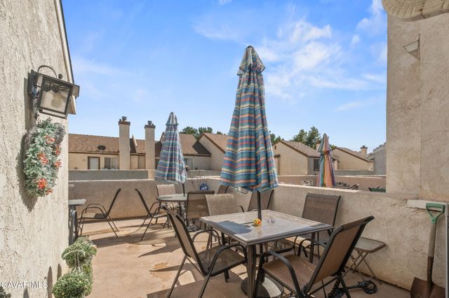 1844 E Avenue J2 4, Lancaster, CA 93535