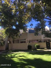 1844 E Avenue J2 4, Lancaster, CA 93535